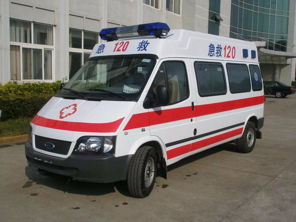 新宁县救护车出租
